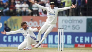 Experts Call for Kuldeep Yadav's Inclusion as India Seeks Revival in Second Test Against England