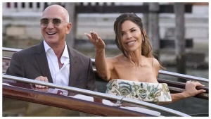 Indian Businesswoman Natasha Poonawalla's Show-Stopping Red Dress Turns Heads at Bezos Wedding
