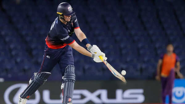 Mitchell Owens' explosive innings sets the tone for Freedom's chase.
