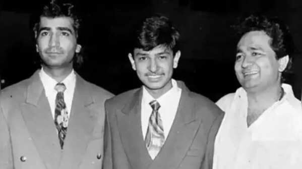 Gulshan Kumar's vision: From music store to industry leader.
