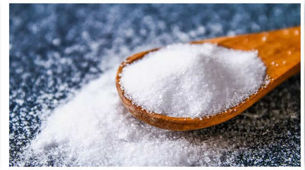 Sugar avoidance and hydration: Essential for weight loss success.